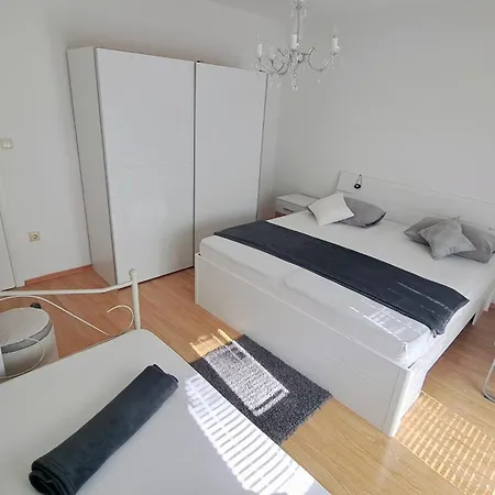 Maria Apartmán *